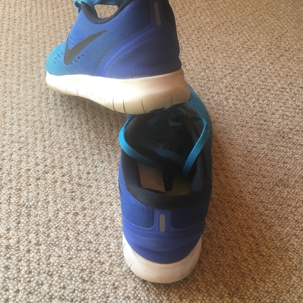 Nike running shoes - Picture 3 of 7